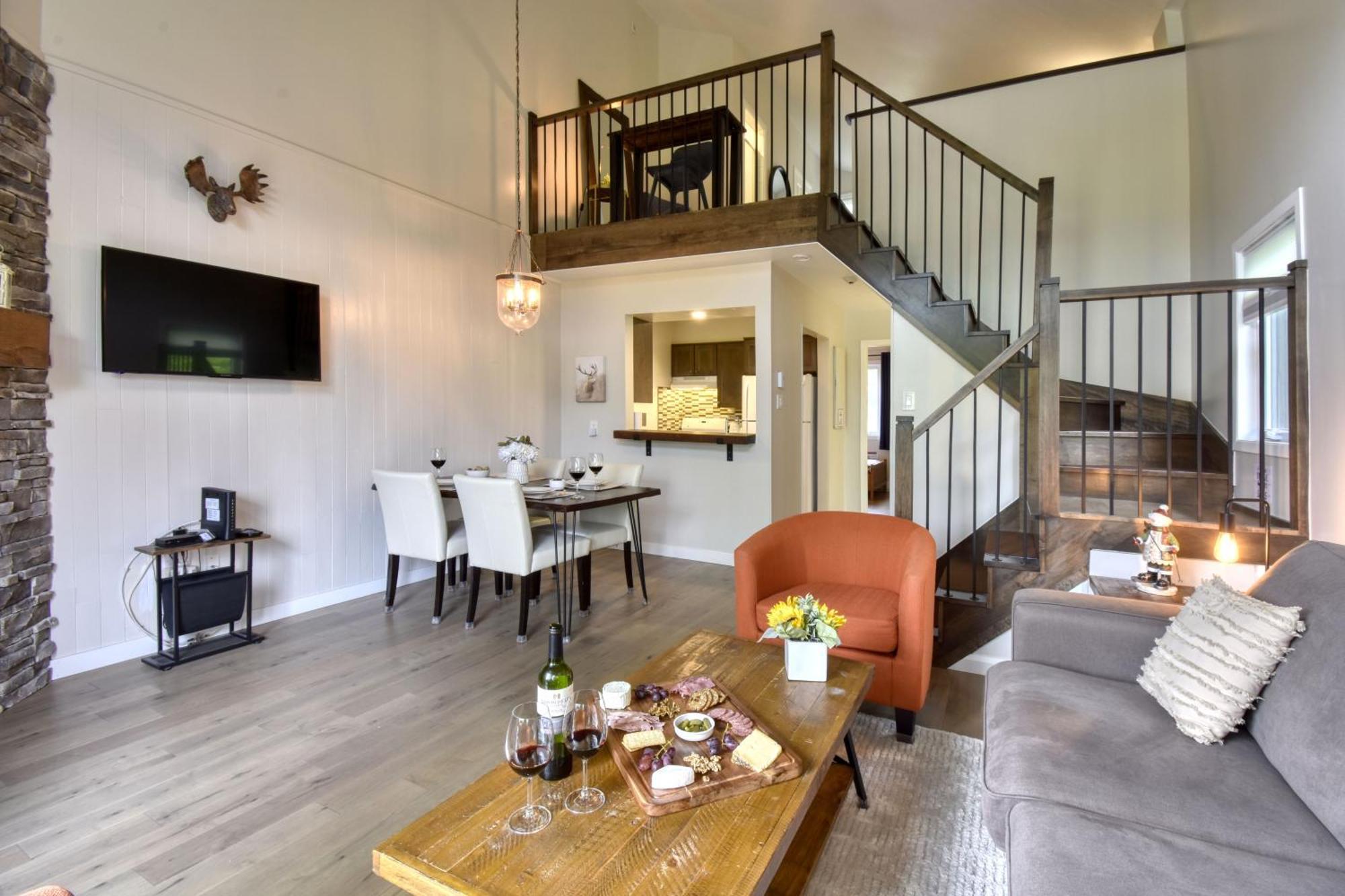 Stunning Condo - View On Lake Tremblant & Mountain Mont-Tremblant Zewnętrze zdjęcie