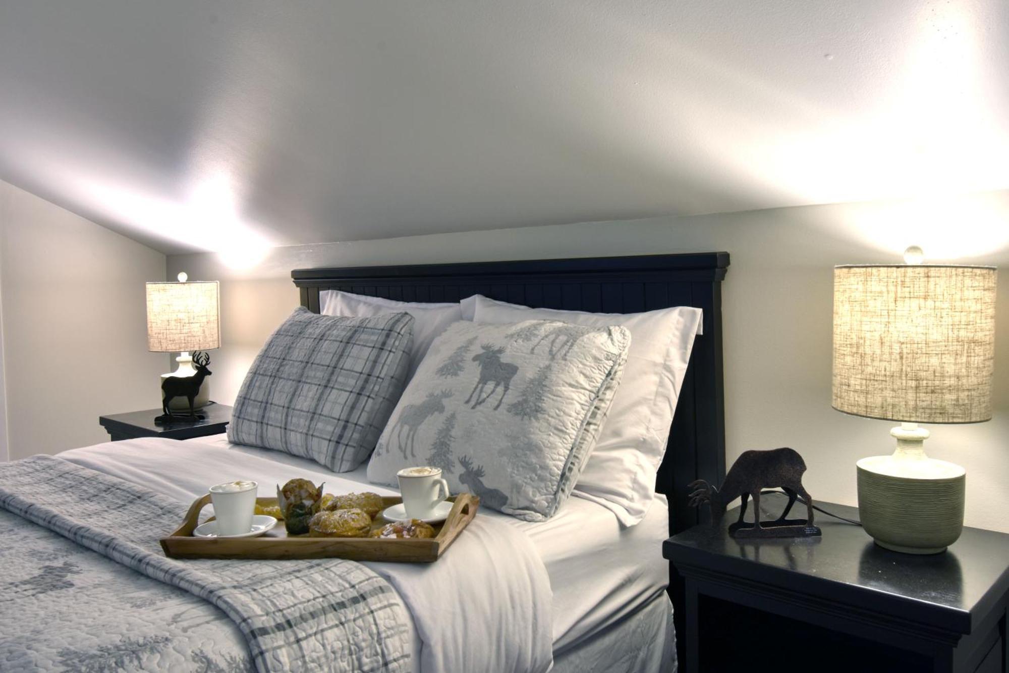 Stunning Condo - View On Lake Tremblant & Mountain Mont-Tremblant Zewnętrze zdjęcie