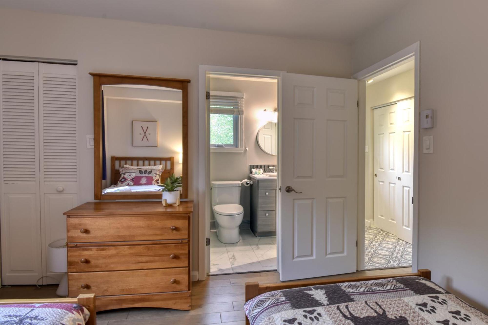 Stunning Condo - View On Lake Tremblant & Mountain Mont-Tremblant Zewnętrze zdjęcie